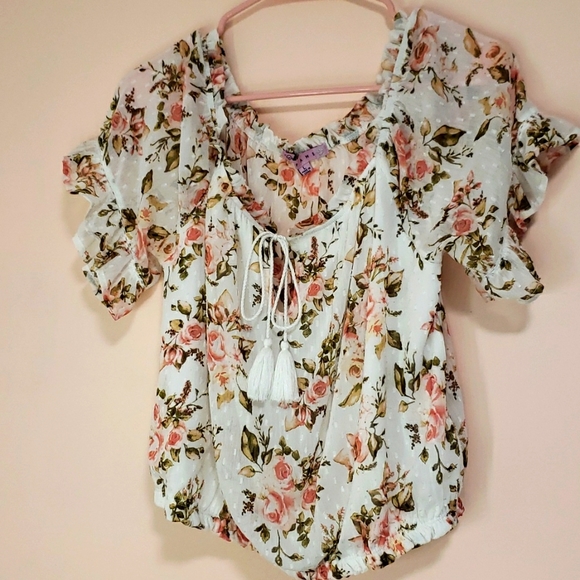 Cute floral crop top❤ - Picture 1 of 6